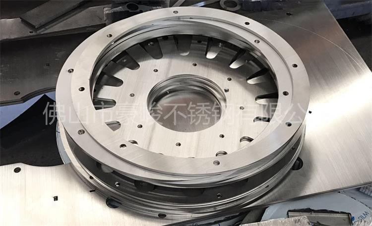 激光切割讓法蘭連接你我 合作共贏！