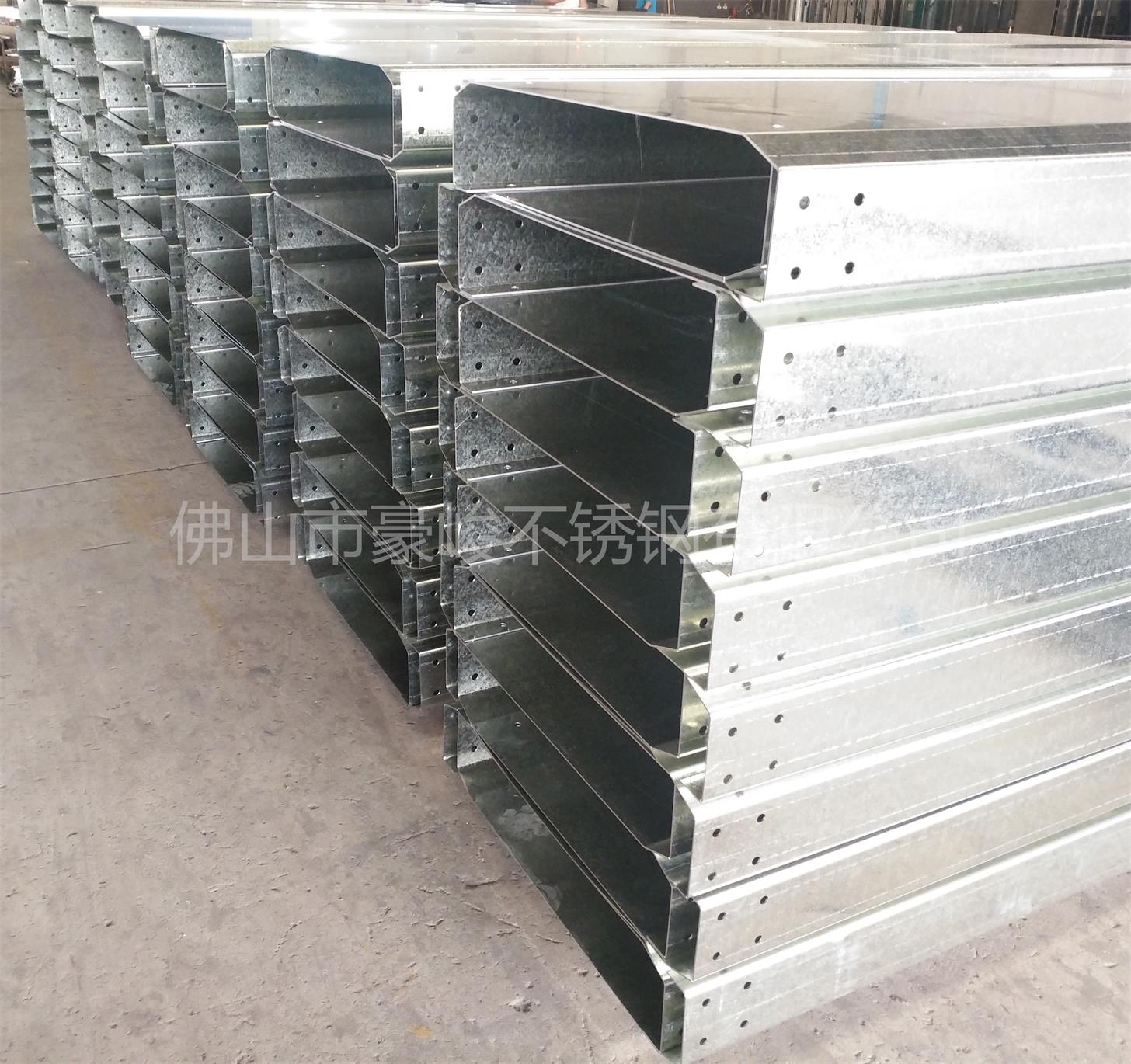 佛山不銹鋼折彎加工廠家“專業(yè)的加工品質(zhì)”