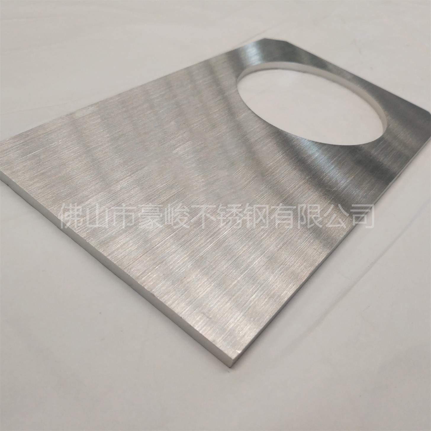 豪峻碳鋼激光切割加工廠家定制加工——大功率激光定制切割加工廠家