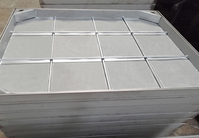 道路上安裝的不銹鋼下水道蓋板更是一種安全