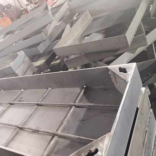 不銹鋼長(zhǎng)方形井蓋